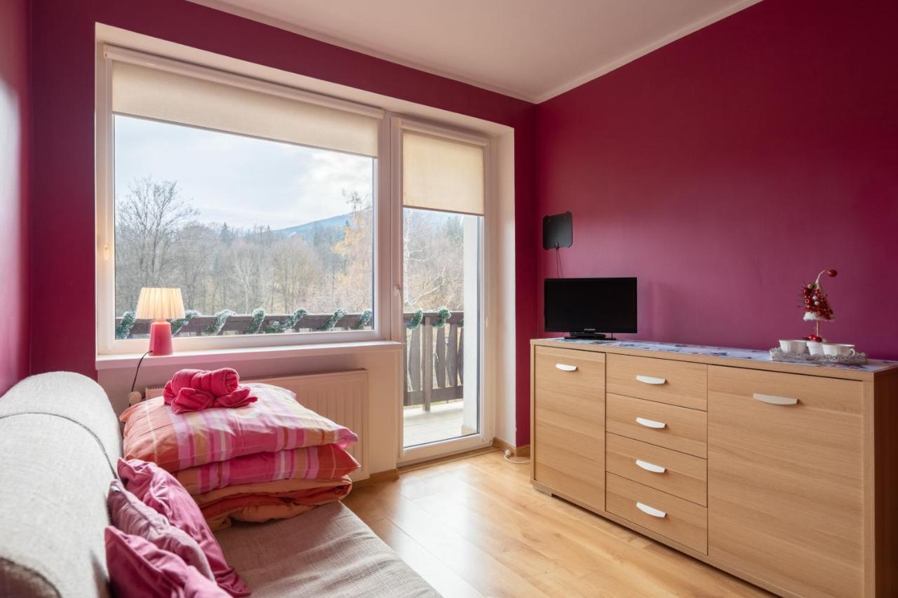 Apartamenty Wiosenna 스클라르스카포렘바 외부 사진