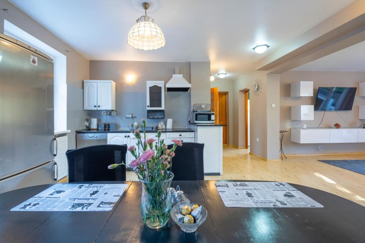 Apartamenty Wiosenna 스클라르스카포렘바 외부 사진