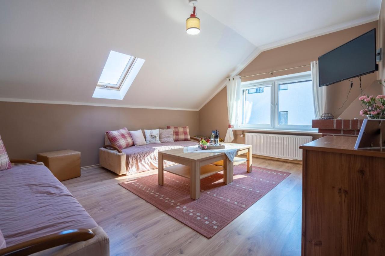 Apartamenty Wiosenna 스클라르스카포렘바 외부 사진